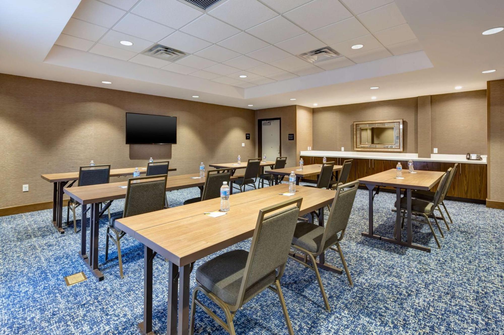 Hampton Inn & Suites Wells, Nv Exterior photo